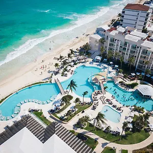 now-jade-riviera-cancun.allrivieramayahotels.com/
